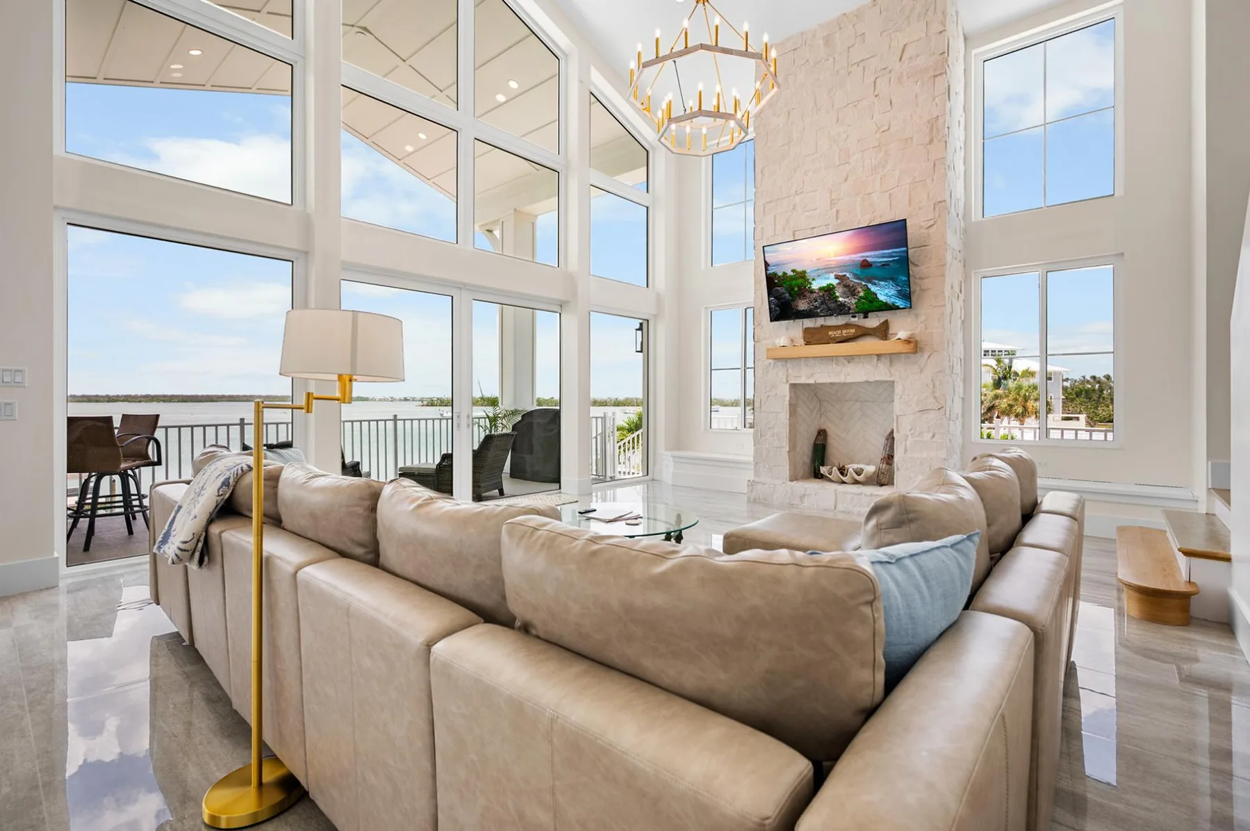 Lemon Bay Luxe – Dock, Beach & Manasota Vibes