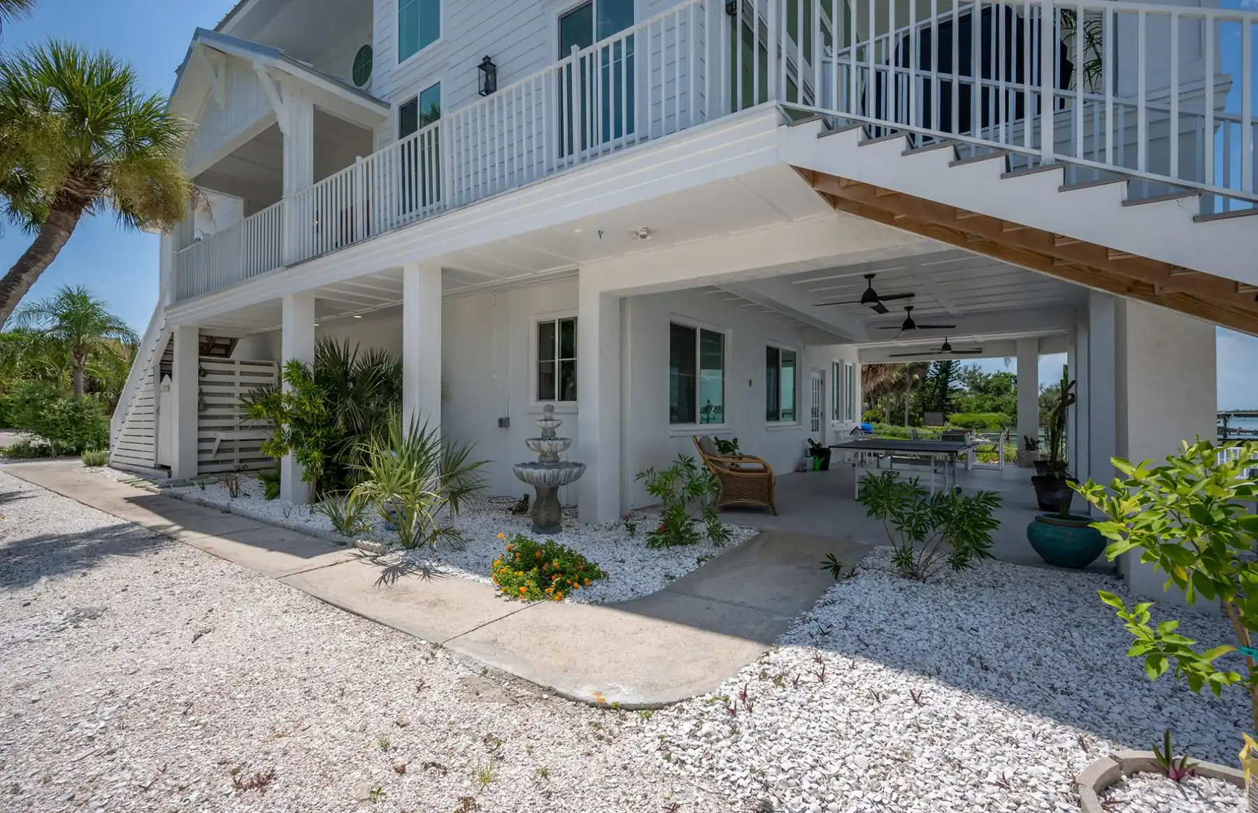 Lemon Bay Luxe – Dock, Beach & Manasota Vibes