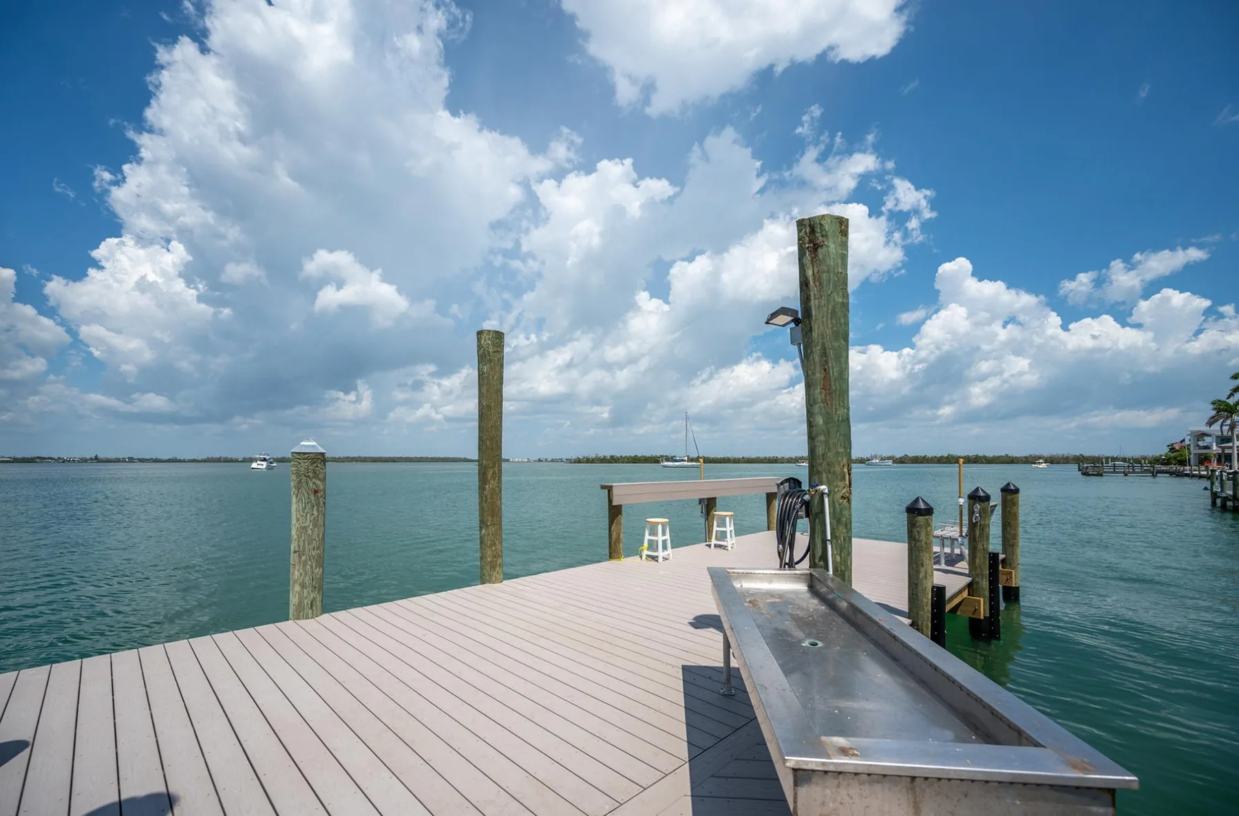 Lemon Bay Luxe – Dock, Beach & Manasota Vibes