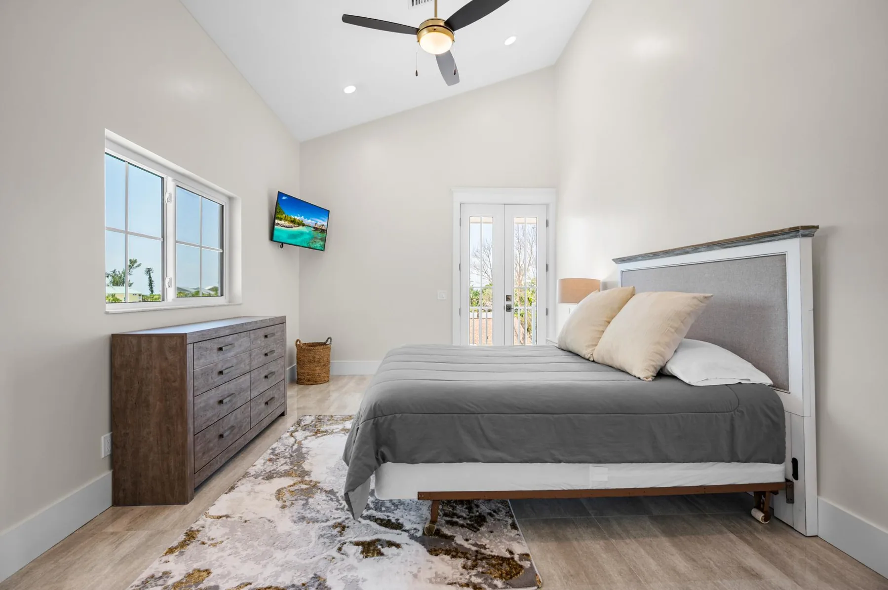 Lemon Bay Luxe – Dock, Beach & Manasota Vibes