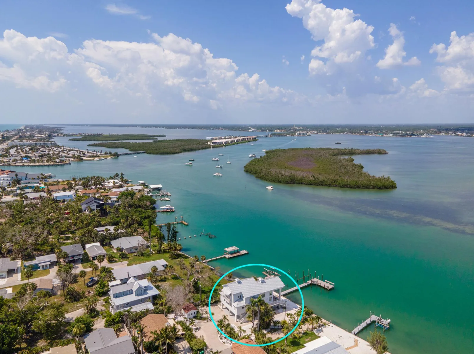 Lemon Bay Luxe – Dock, Beach & Manasota Vibes