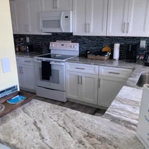 2BR Gulf Condo – Balcony, Pool, & Beach Views