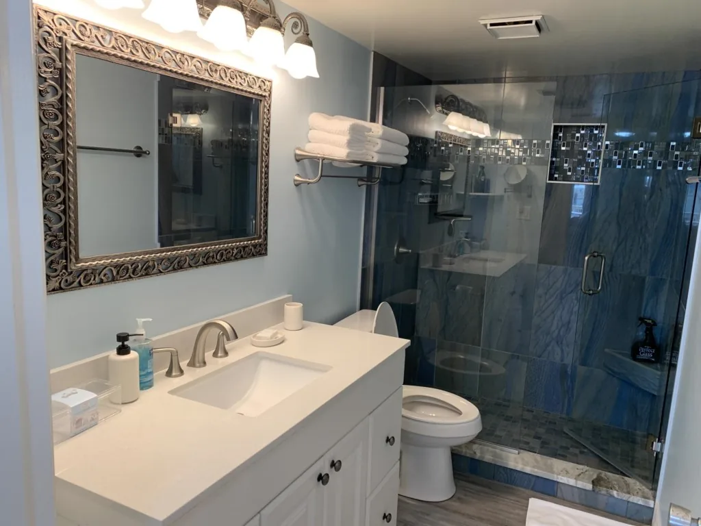 2BR Gulf Condo – Balcony, Pool, & Beach Views