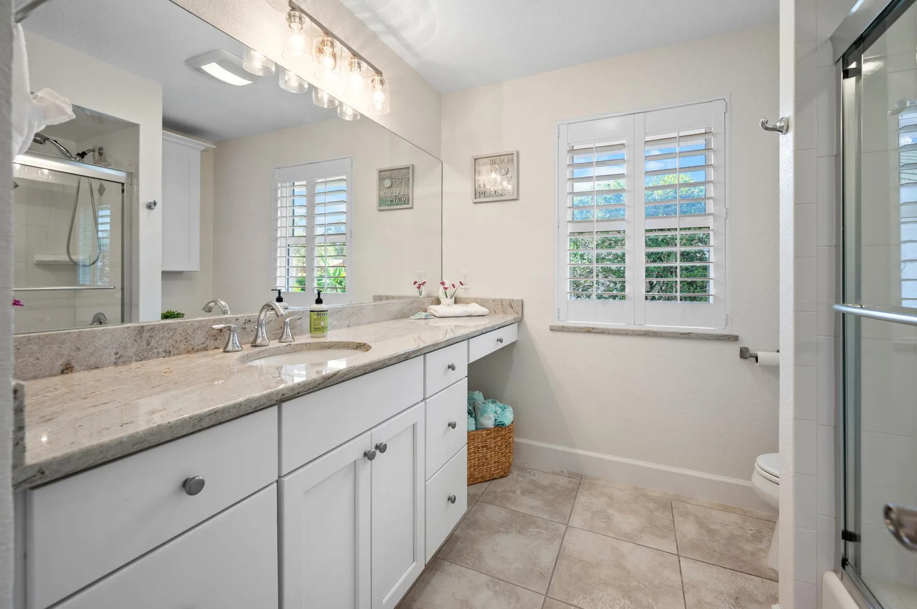 3BR Waterfront Home – Heated Saltwater Pool & Dock