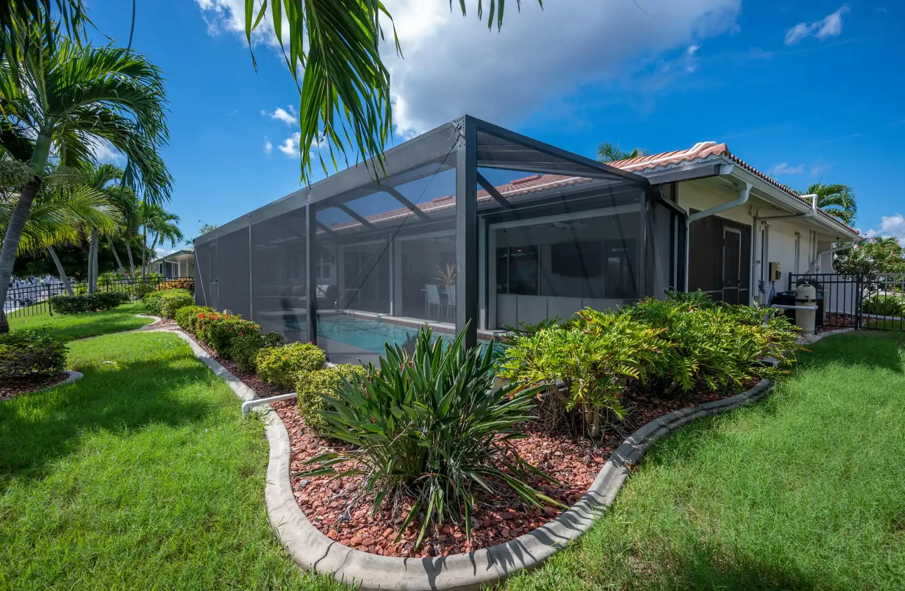 3BR Waterfront Home – Heated Saltwater Pool & Dock
