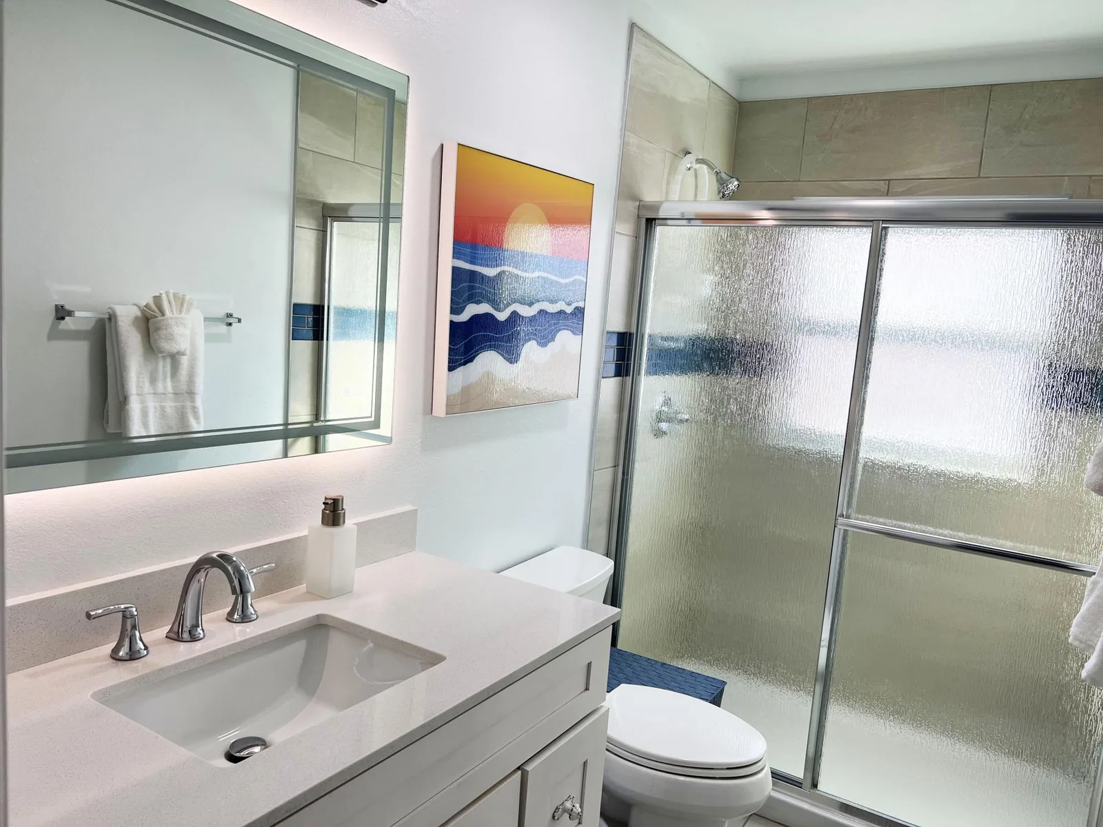 6BR Triplex – Walk to Marina & Lighthouse Grill
