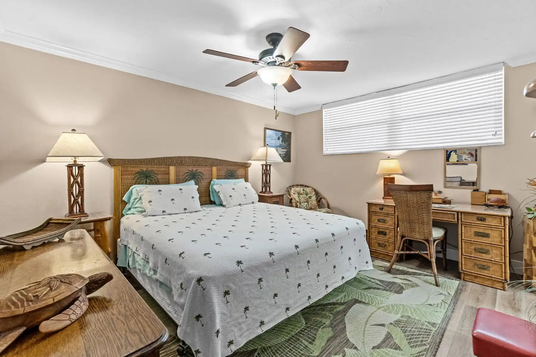 Tortuga – 2BR on Beach, Heated Pool & Sauna