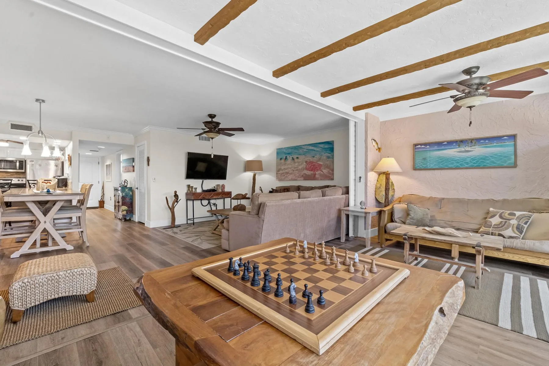 Tortuga – 2BR on Beach, Heated Pool & Sauna