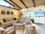 Admiralty Villas – Bayside Modern 2BR Retreat