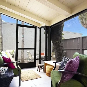 Admiralty Villas – Bayside Modern 2BR Retreat