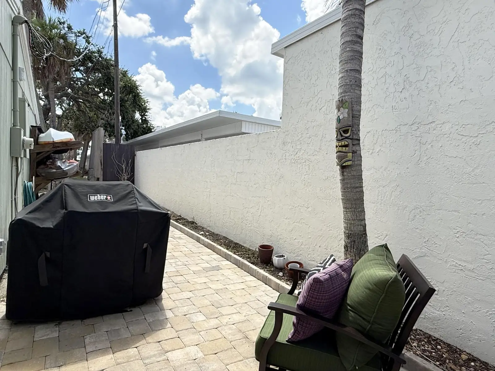 Admiralty Villas – Bayside Modern 2BR Retreat