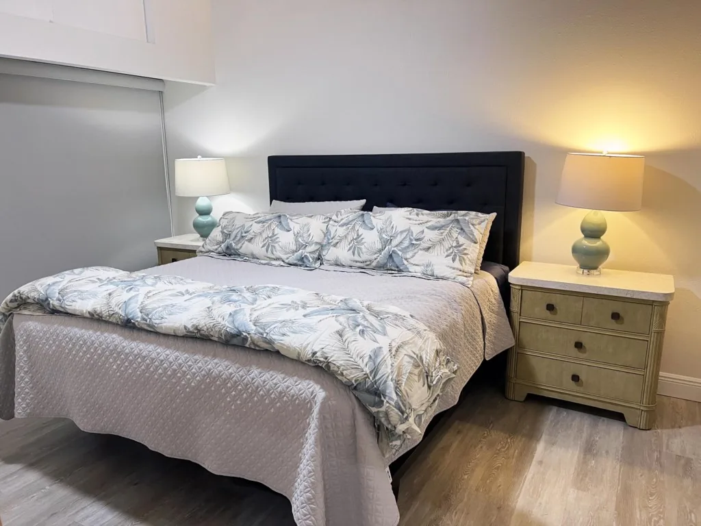 2BR at Sandpiper Cove – Pool, Bay, Beachwalk