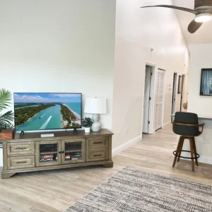 2BR at Sandpiper Cove – Pool, Bay, Beachwalk