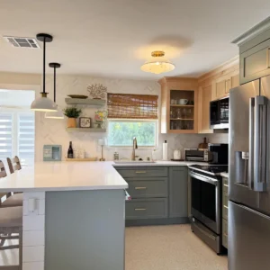 Coastal Chic 2BR – Modern Stay Near Manasota Key