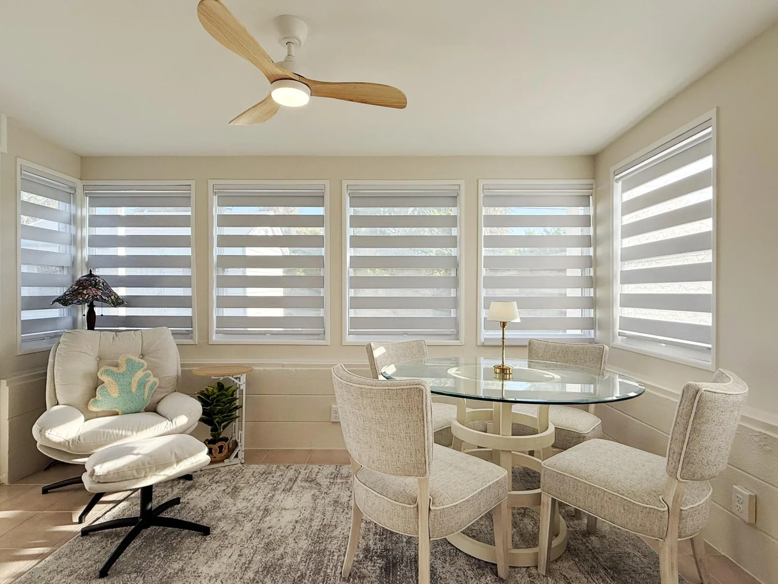 Coastal Chic 2BR – Modern Stay Near Manasota Key