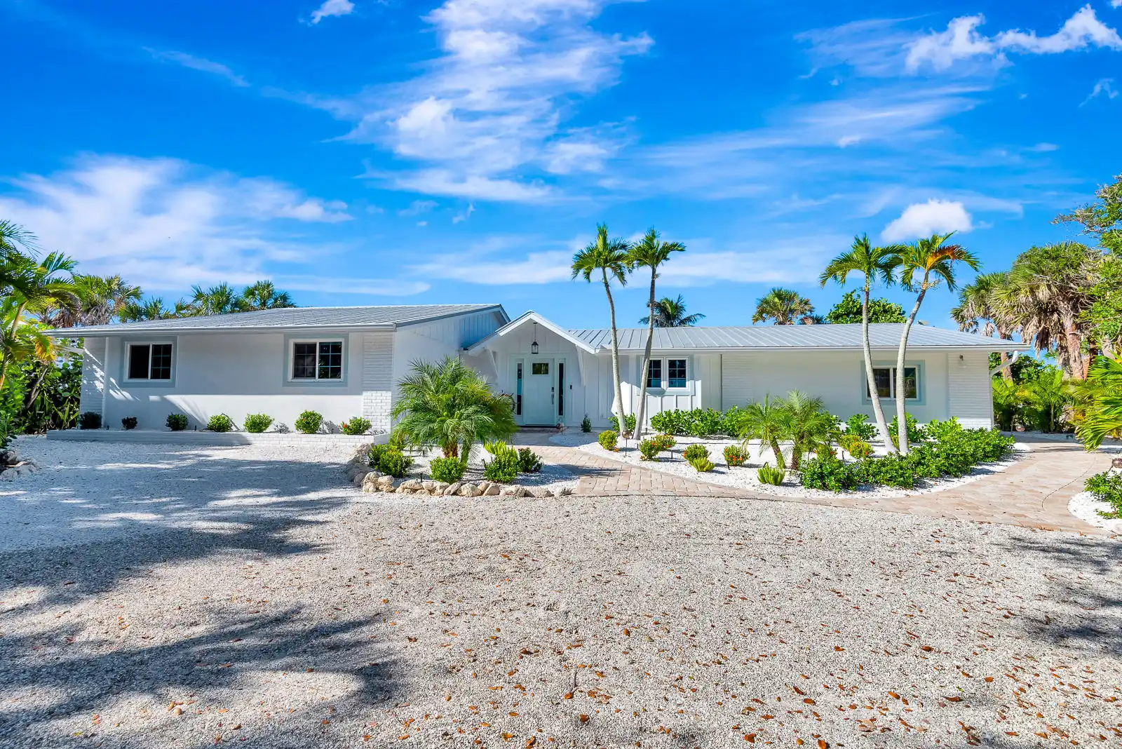 Manasota Key Elegance – 3BR Beach + Dock