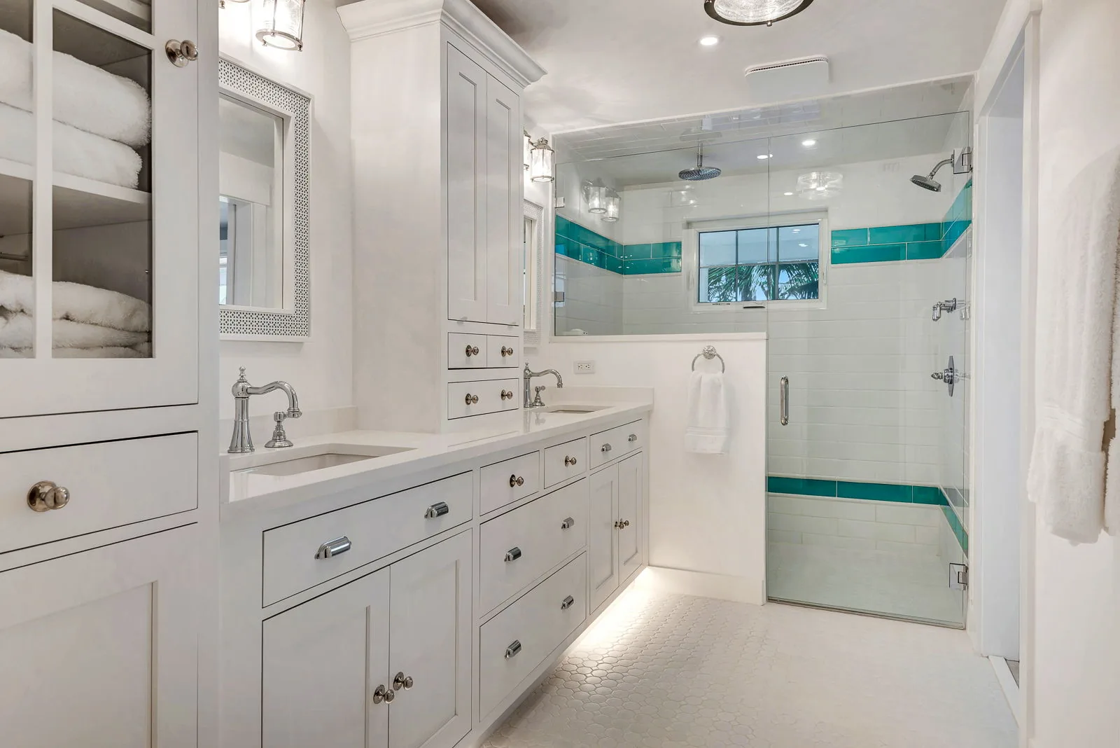 Manasota Key Elegance – 3BR Beach + Dock