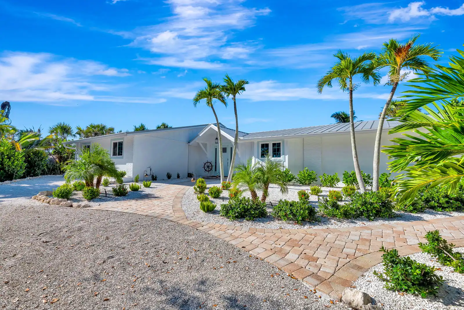 Manasota Key Elegance – 3BR Beach + Dock