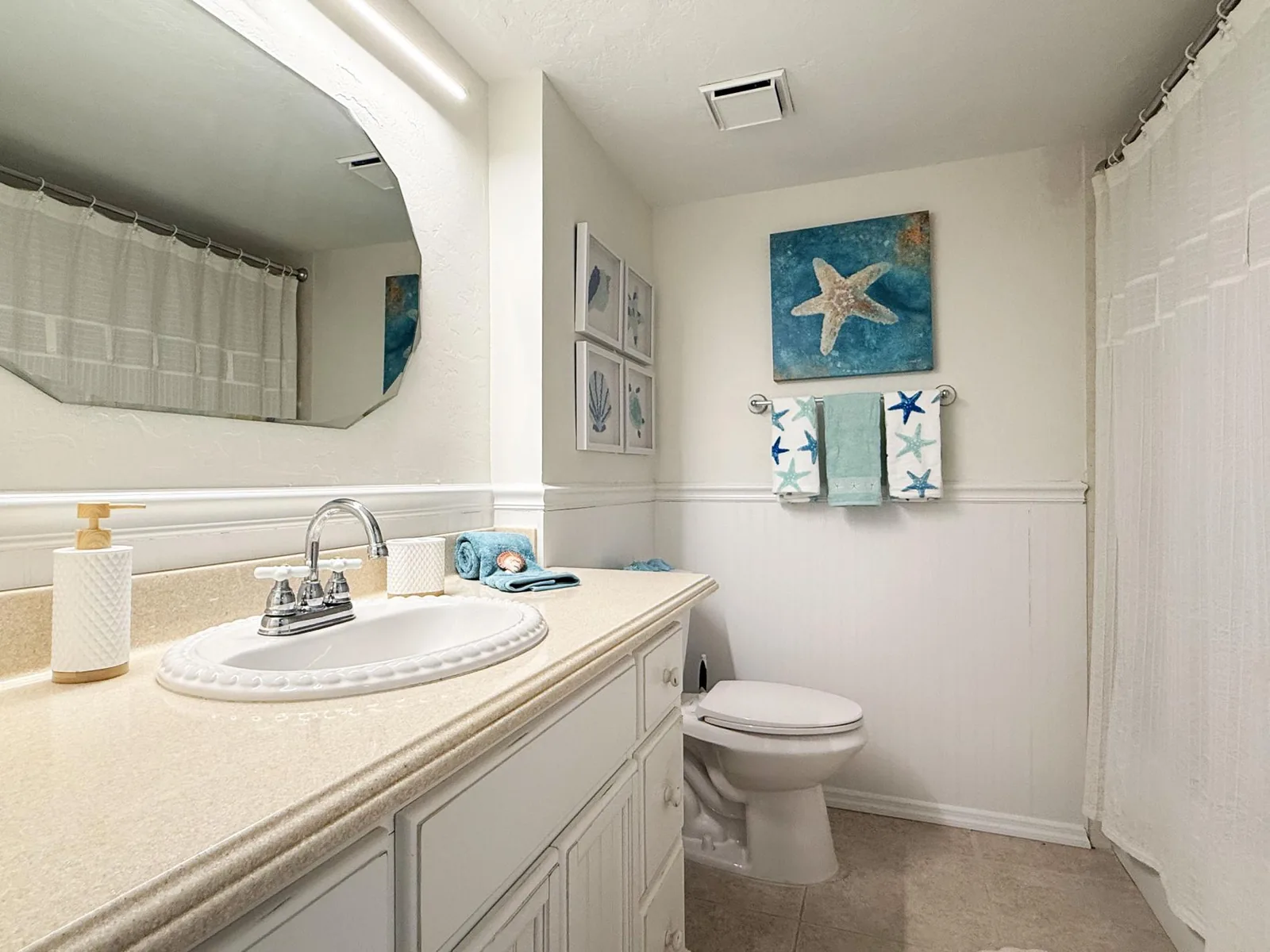 Tamarind – 2BR Condo with Lemon Bay Views