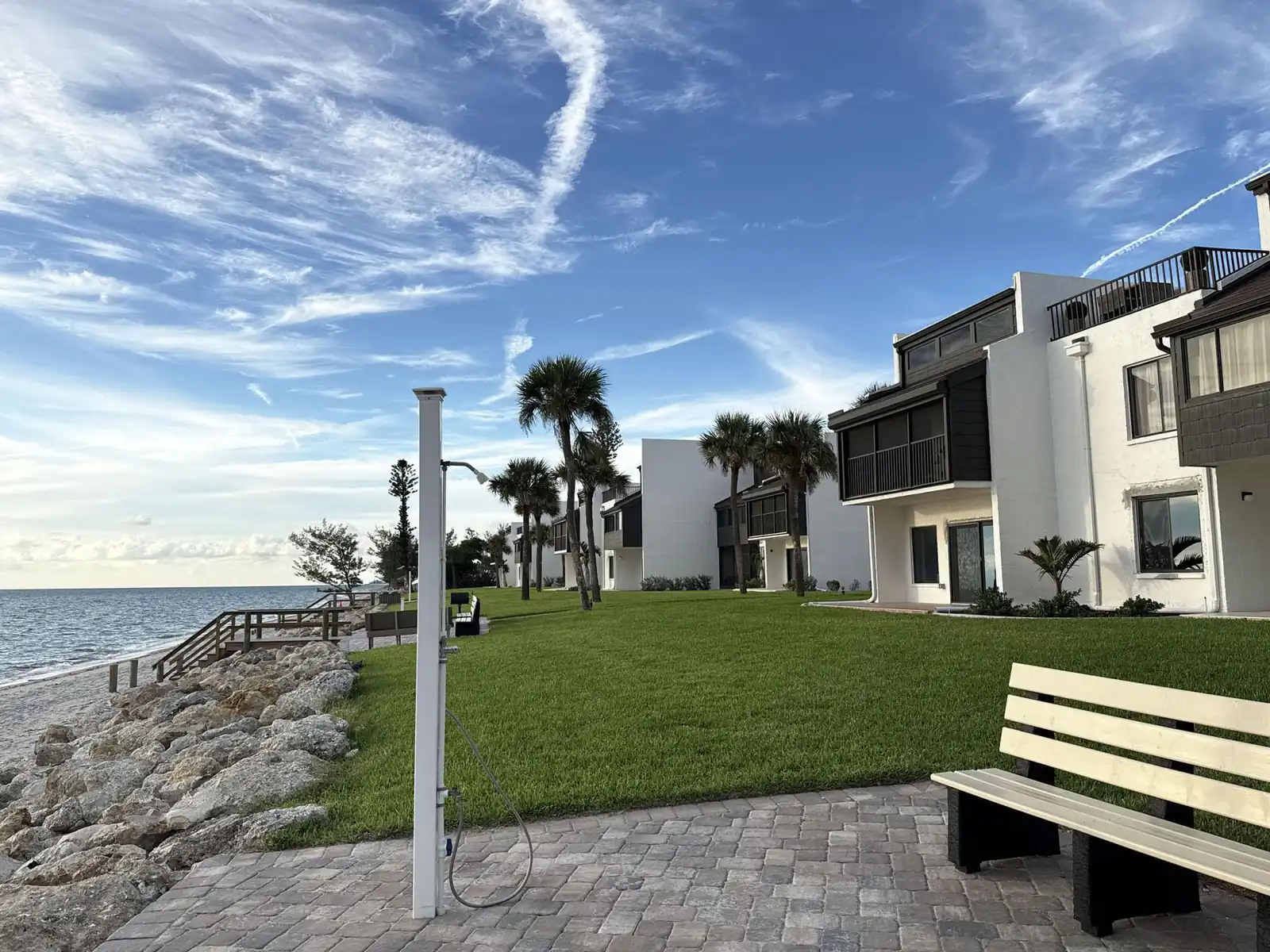 Tamarind – 2BR Condo with Lemon Bay Views