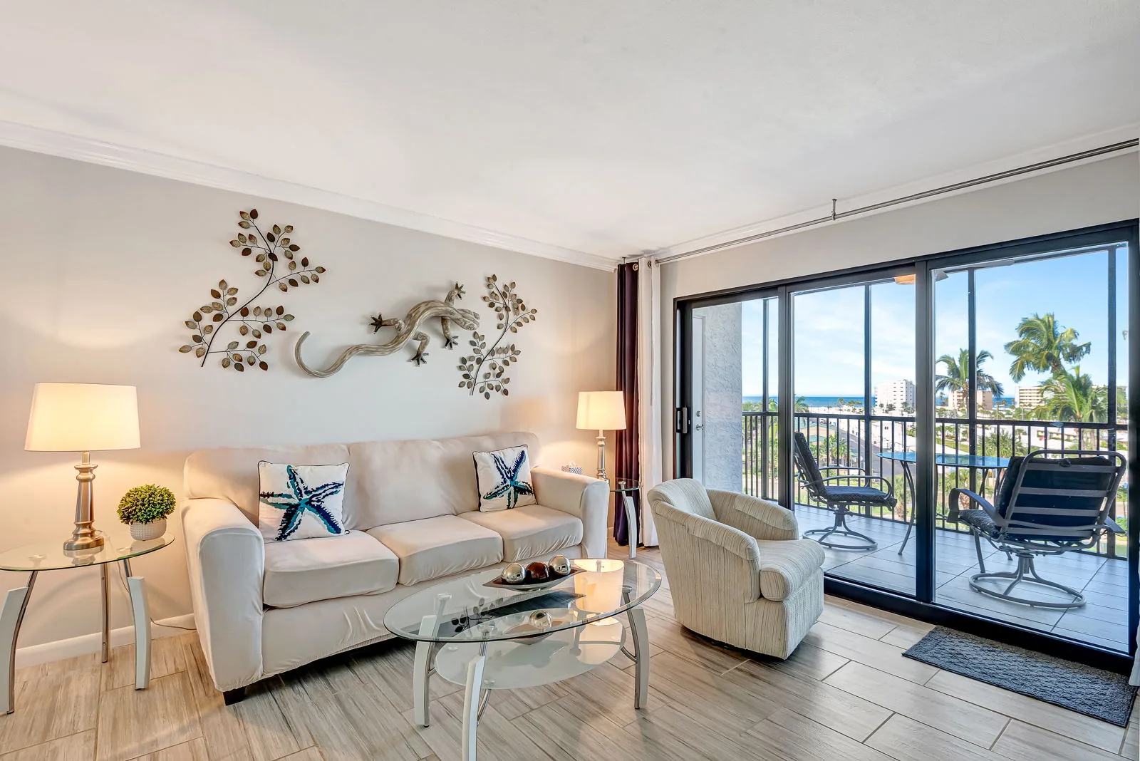 Luxury Bayside Condo – Pool, Tennis & Marina