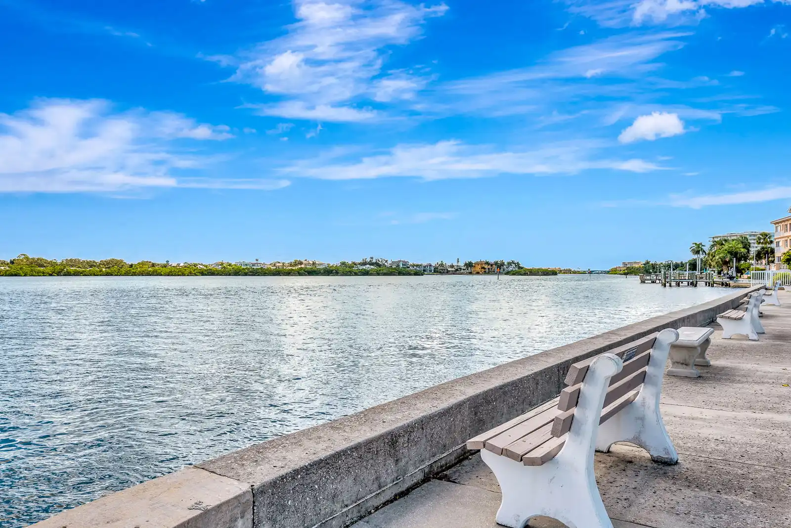 Luxury Bayside Condo – Pool, Tennis & Marina