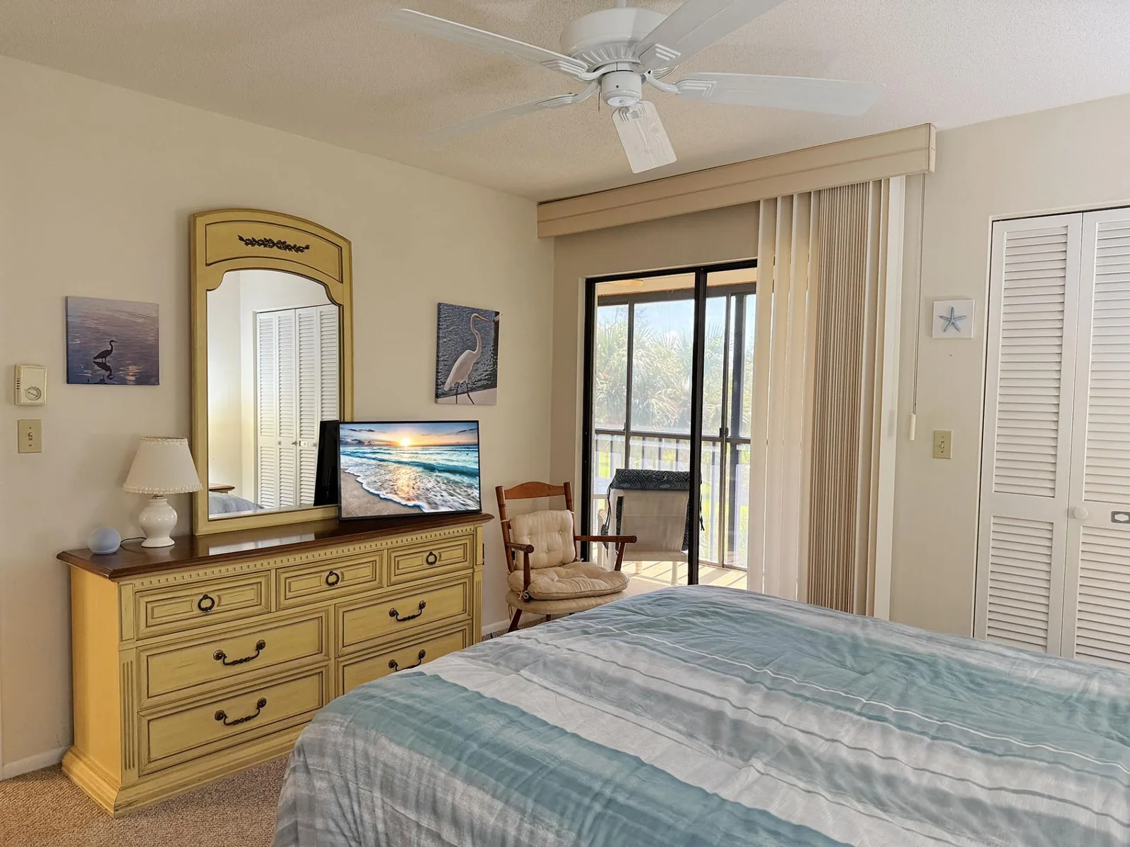 Forest Park – 2BR with Pool, Tennis & Clubhouse