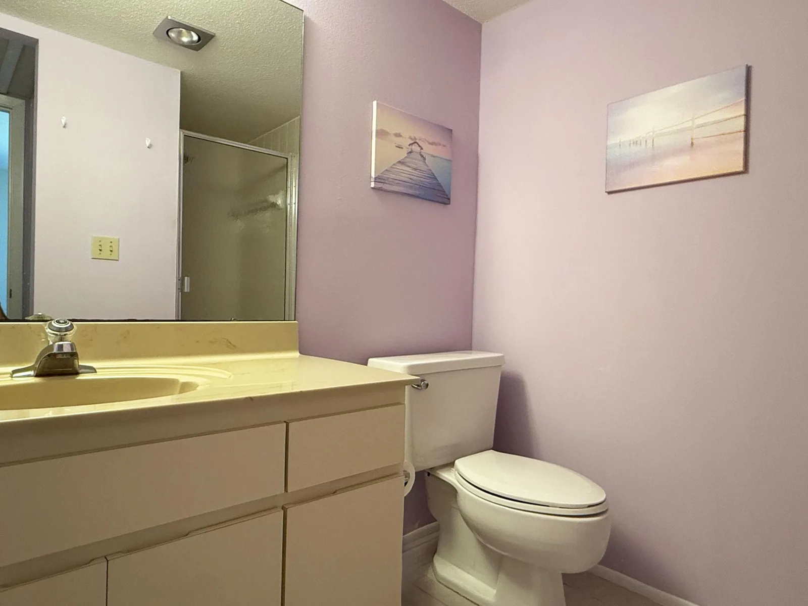 Forest Park – 2BR with Pool, Tennis & Clubhouse
