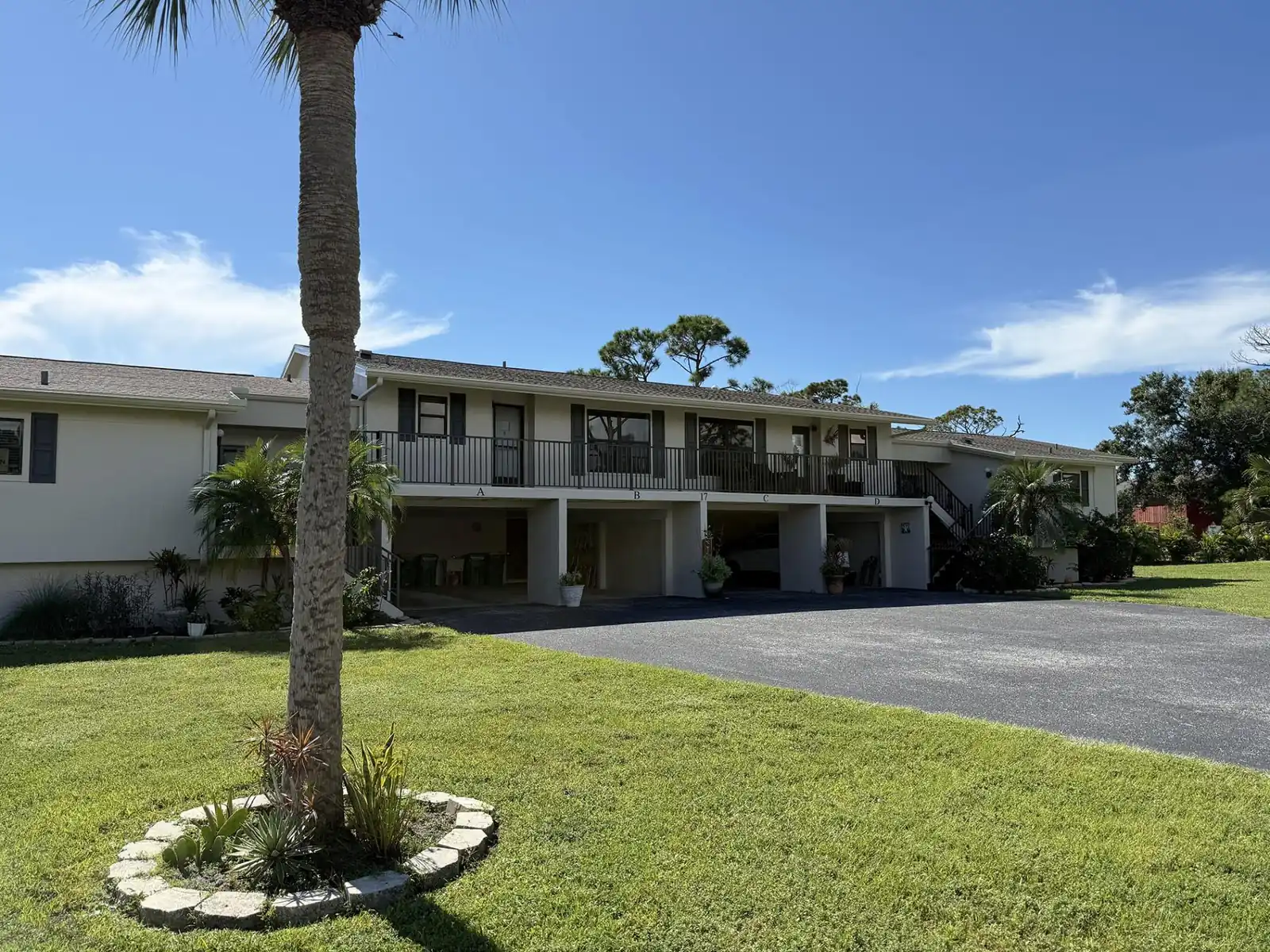 Forest Park – 2BR with Pool, Tennis & Clubhouse