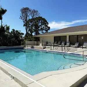 Forest Park – 2BR with Pool, Tennis & Clubhouse