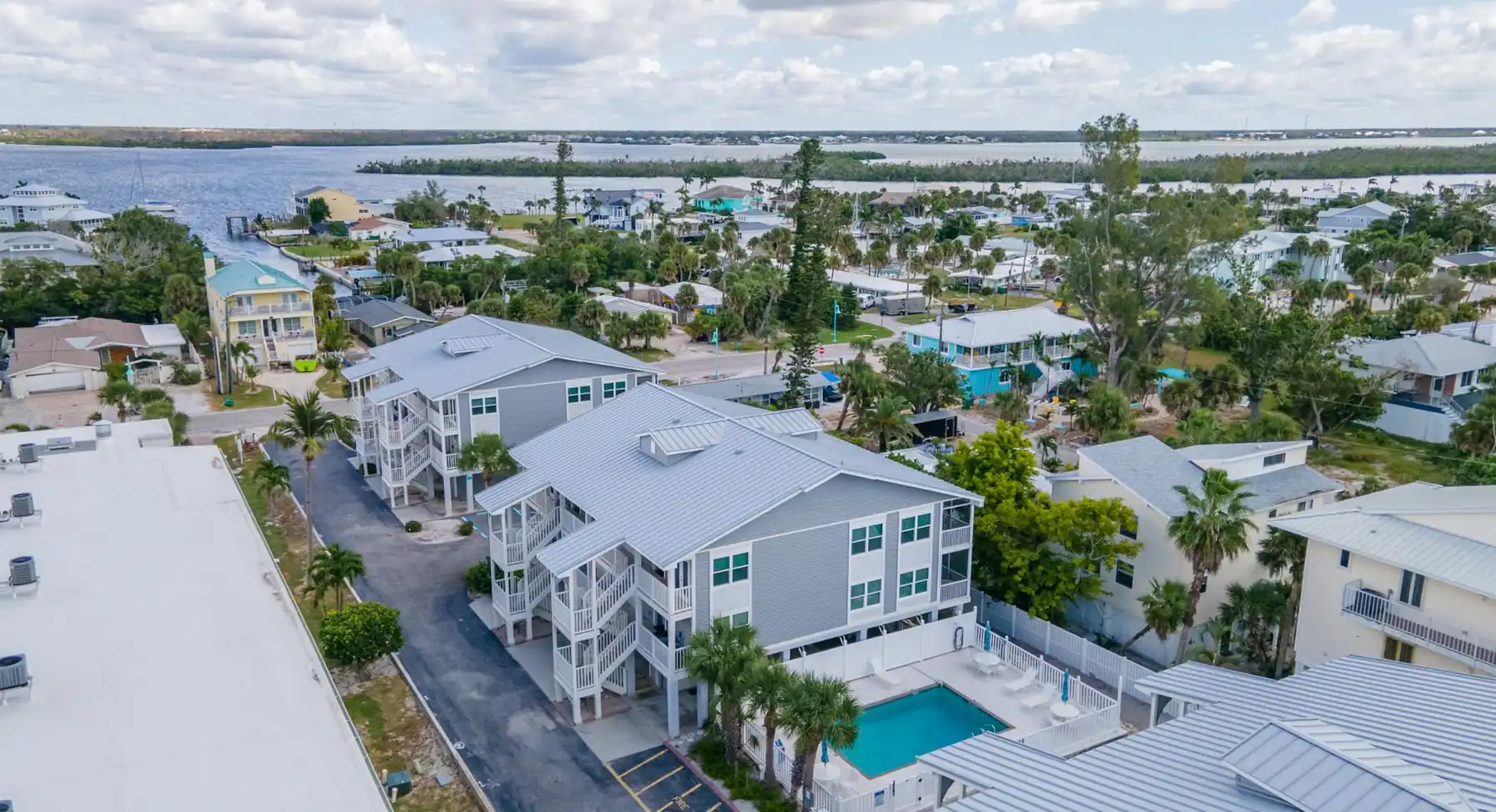 Gulf Sands – 3BR Steps to Pool & Private Beach