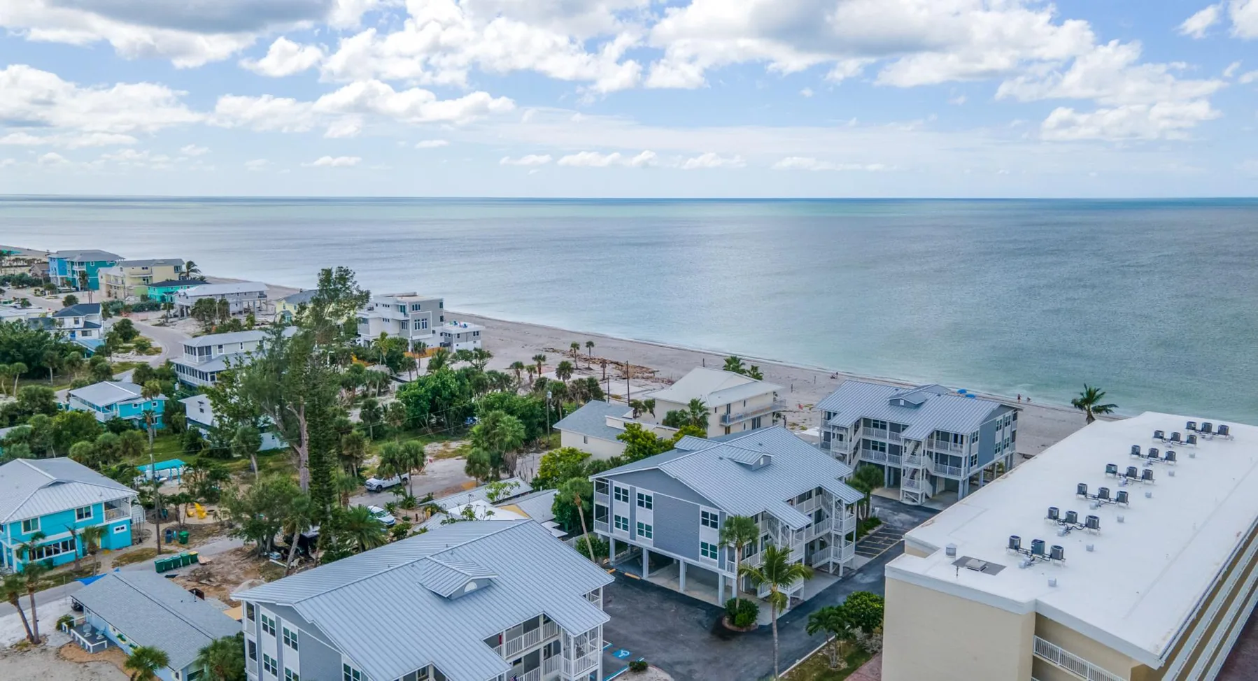 Gulf Sands – 3BR Steps to Pool & Private Beach