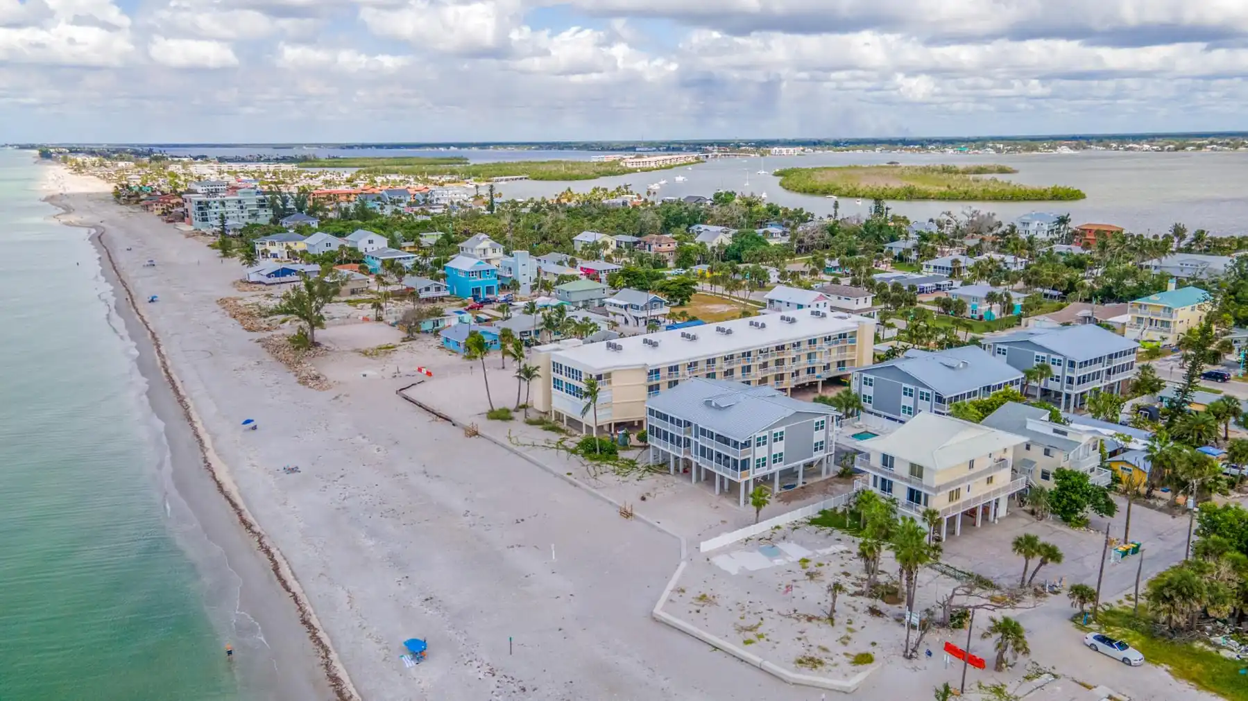 Gulf Sands – 3BR Steps to Pool & Private Beach