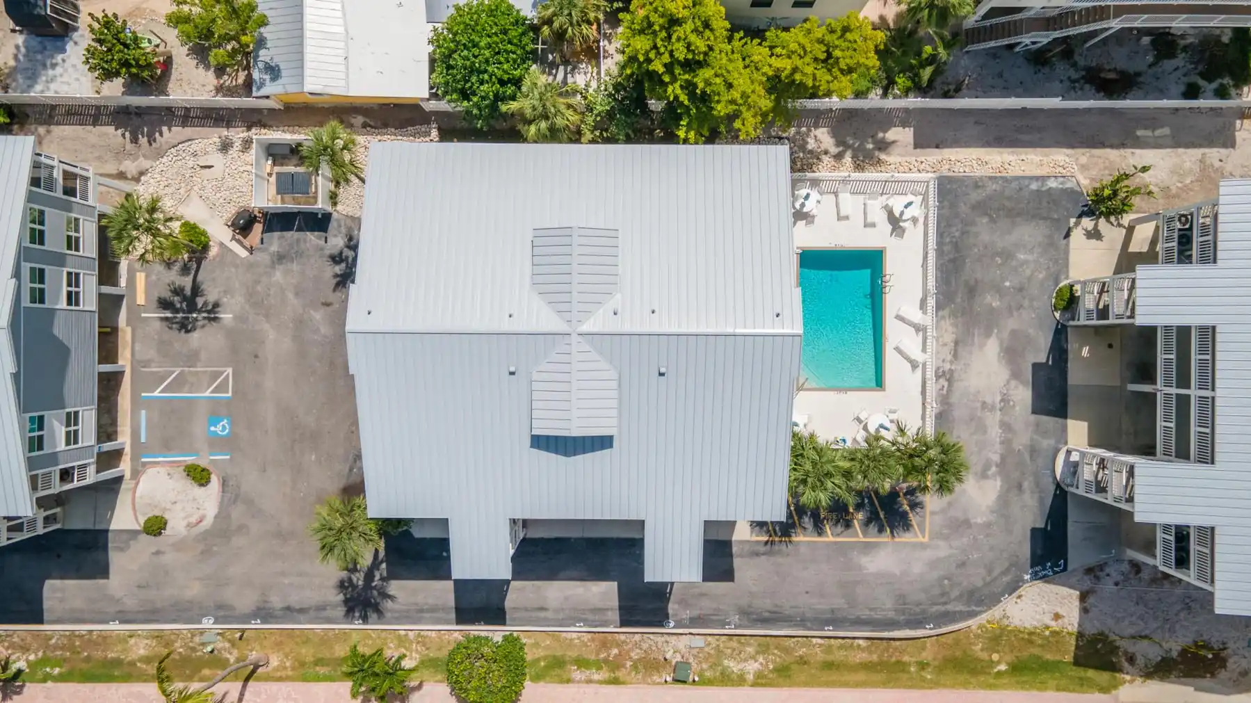 Gulf Sands – 3BR Steps to Pool & Private Beach