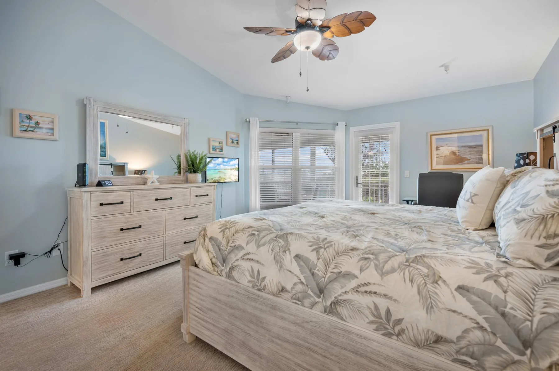 Gulf Sands – 3BR Steps to Pool & Private Beach
