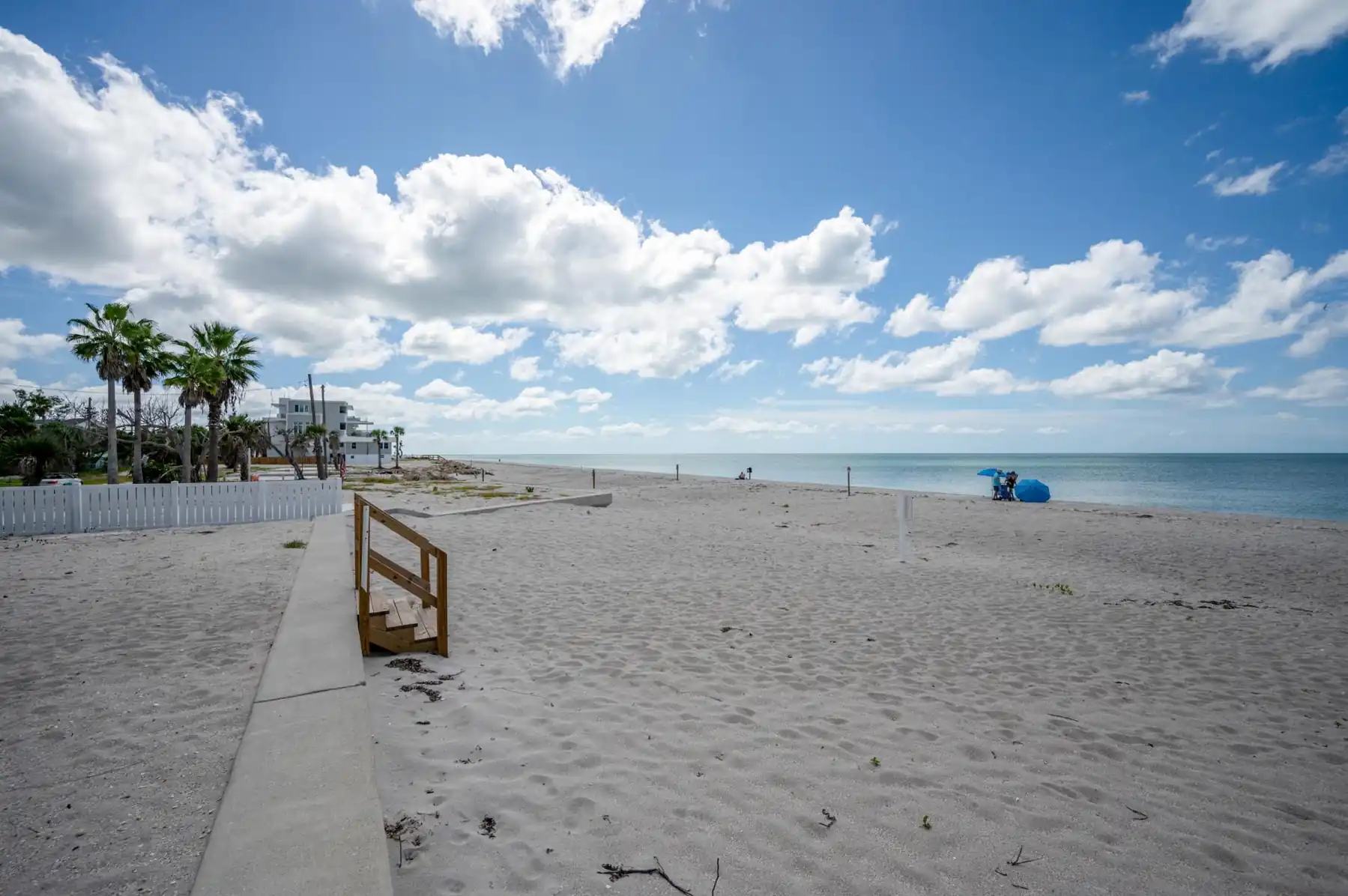 Gulf Sands – 3BR Steps to Pool & Private Beach