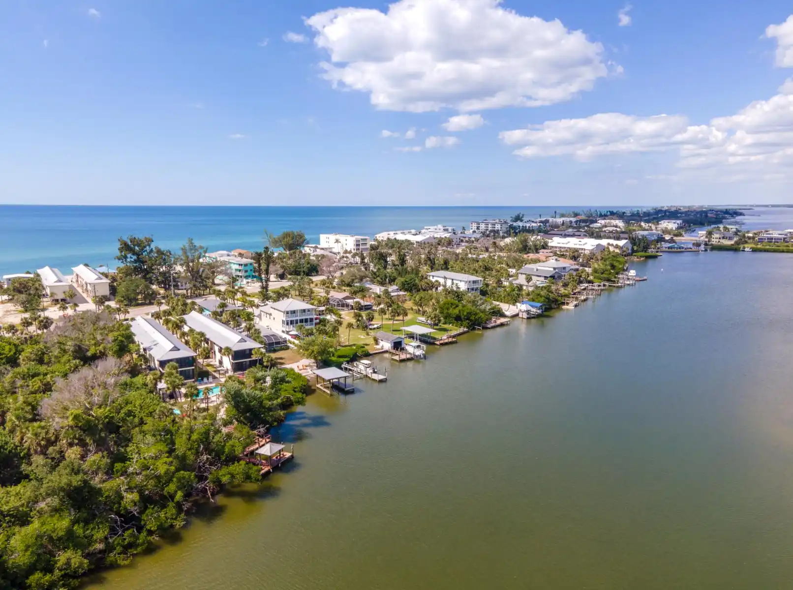 Sunburst Haven – Dock, Pool & Gulf Sands