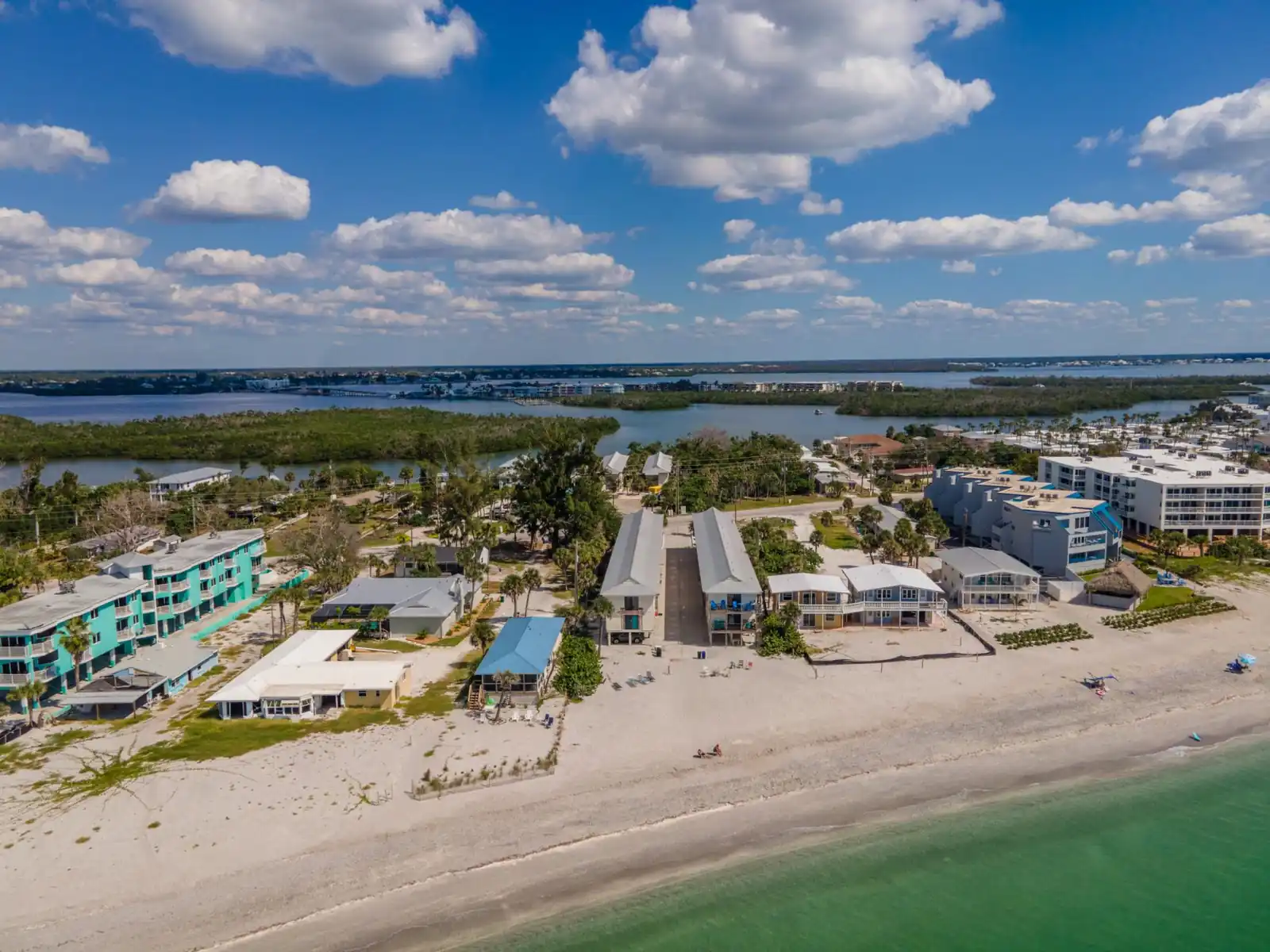 Sunburst Haven – Dock, Pool & Gulf Sands