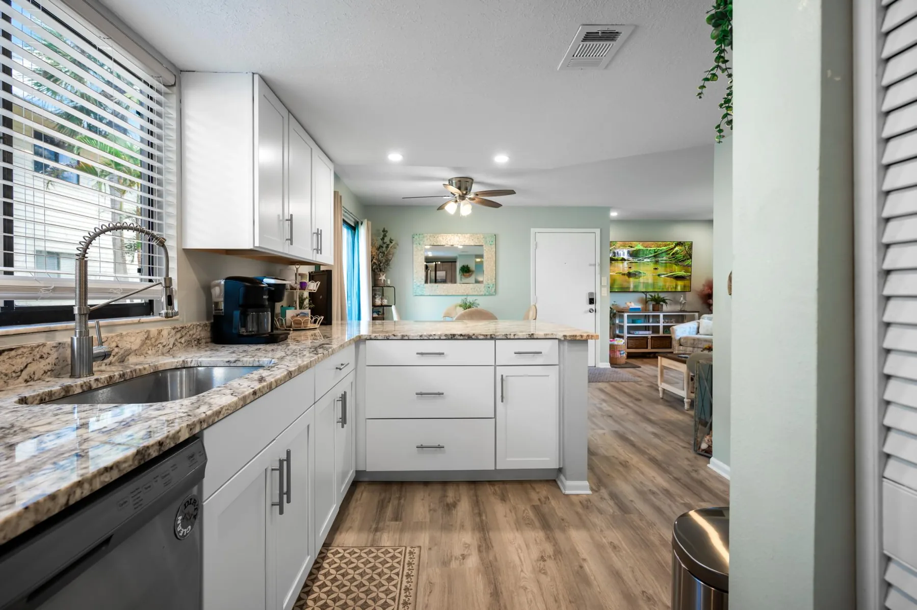 Sunburst Haven – Dock, Pool & Gulf Sands