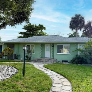 Englewood Escape – Pet Friendly + Heated Pool