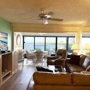 Sandpiper Key – Pool, Balcony & Beach Walks
