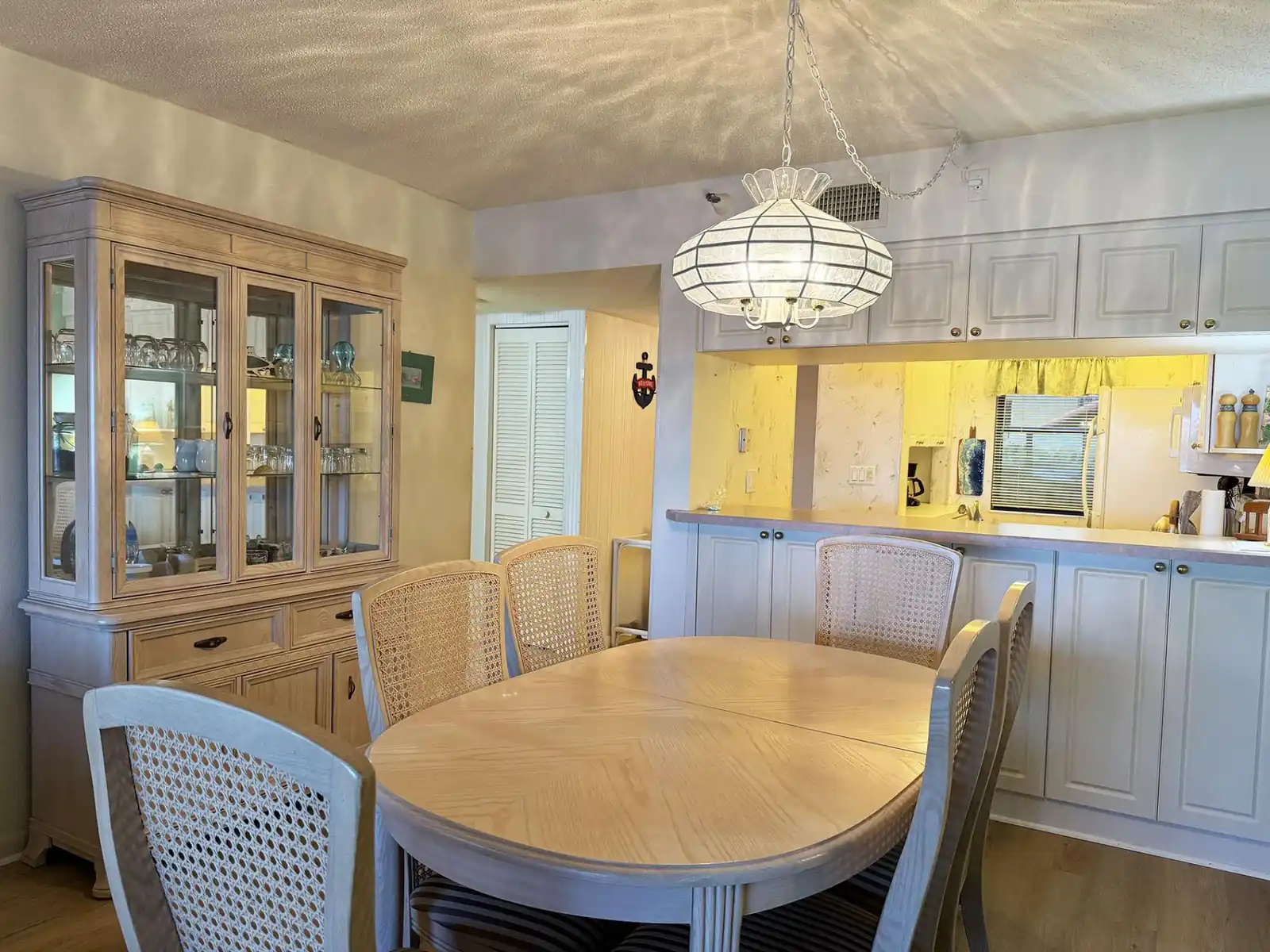 Sandpiper Key – Pool, Balcony & Beach Walks
