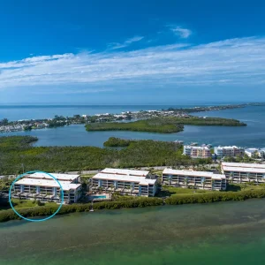 Sandpiper Key – Pool, Balcony & Beach Walks