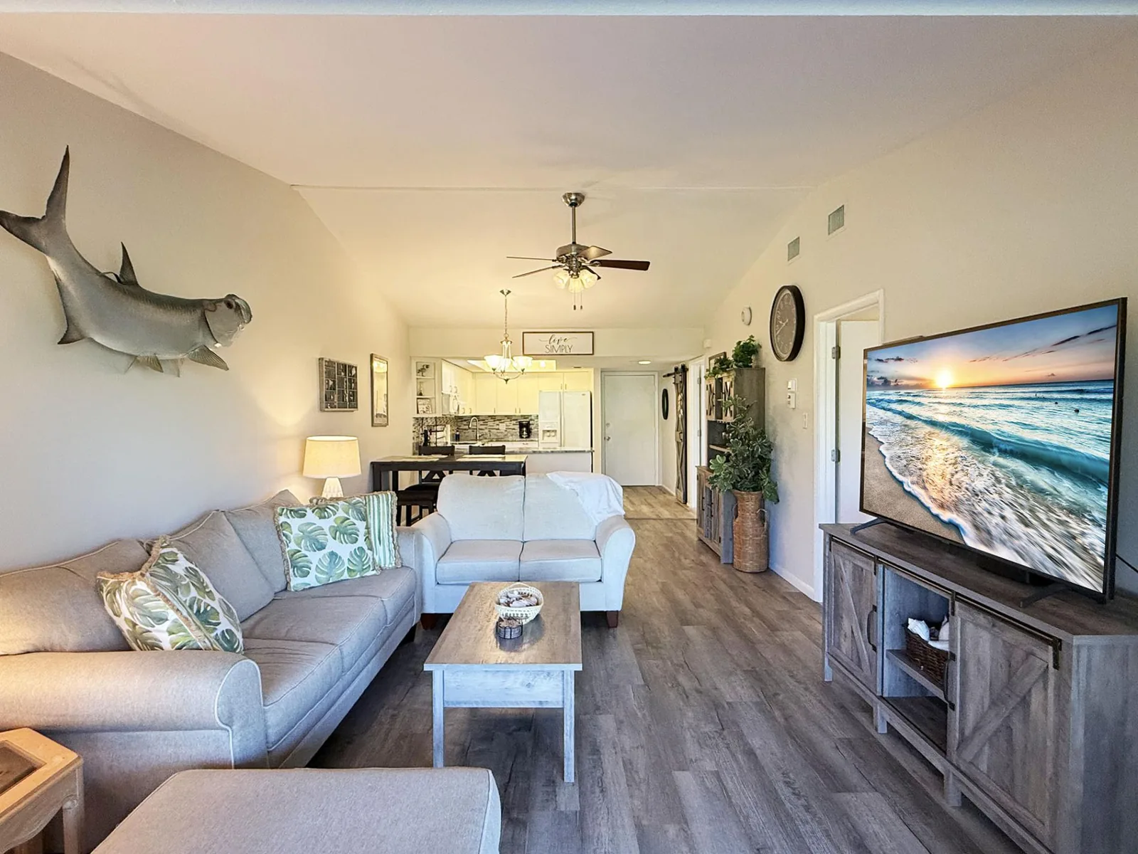 Forest Park – Pool, Tennis & Coastal Charm