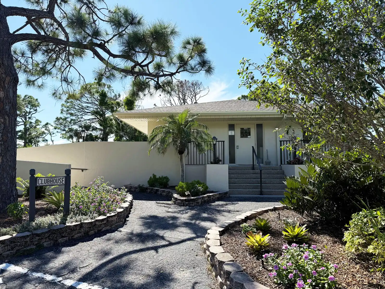 Forest Park – Pool, Tennis & Coastal Charm