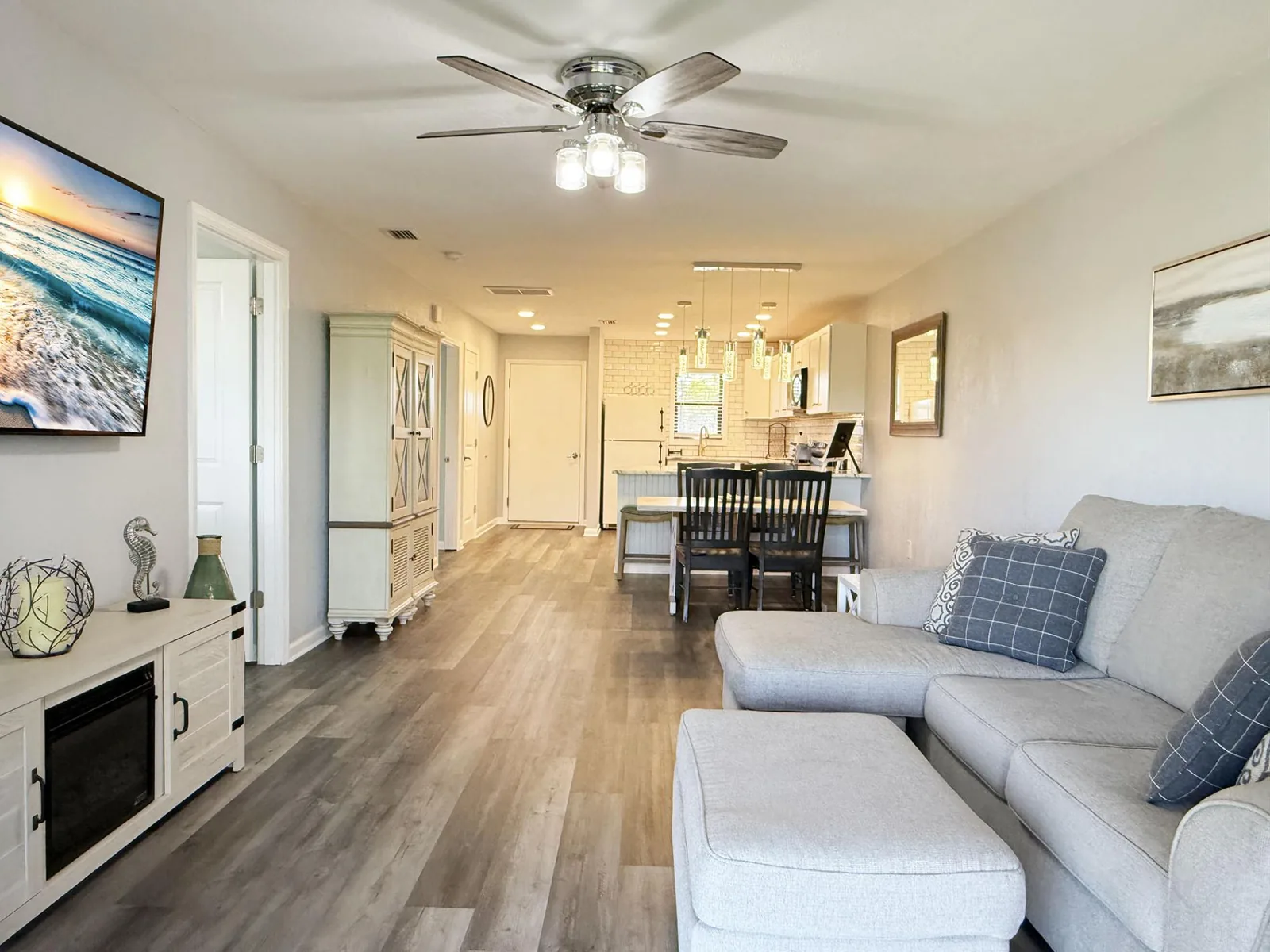 Forest Park – 2BR Pool, Clubhouse & Beaches