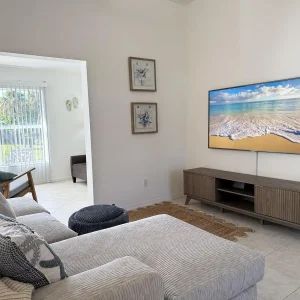 Pet-Friendly 3BR – Relax & Explore Beaches & Golf
