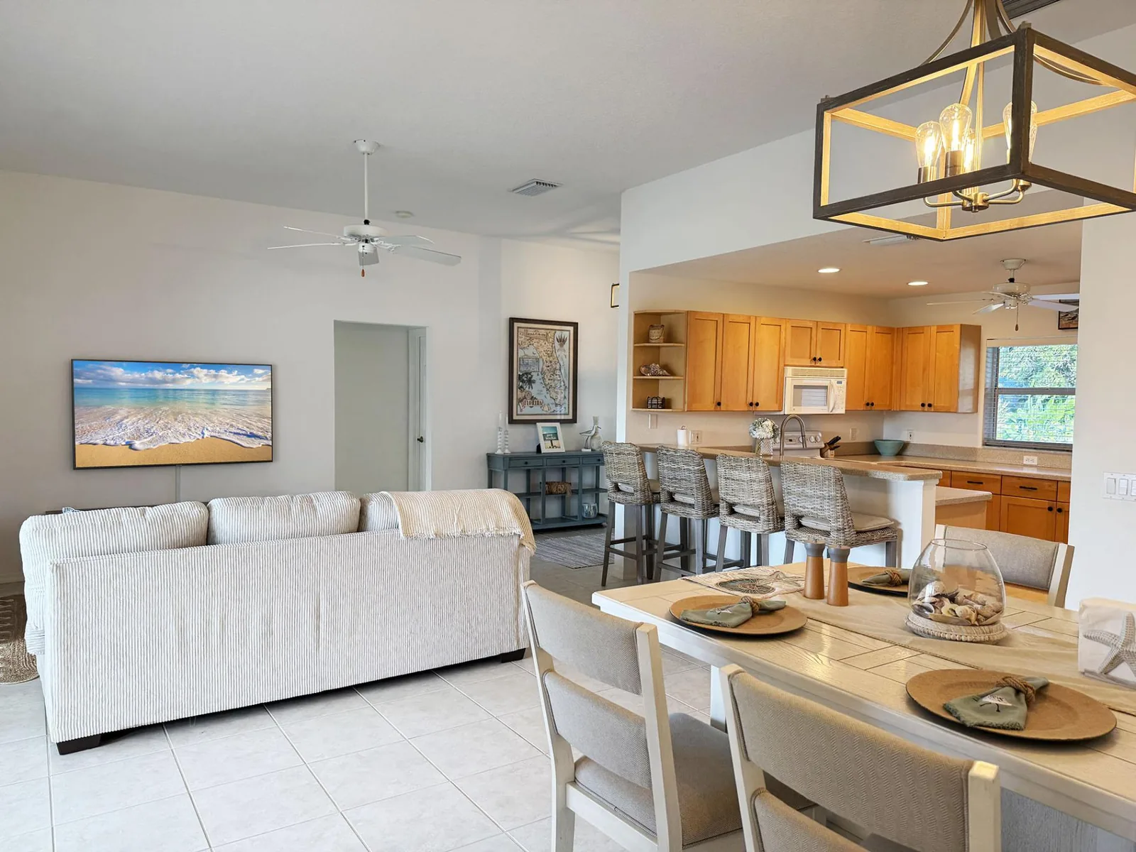 Pet-Friendly 3BR – Relax & Explore Beaches & Golf