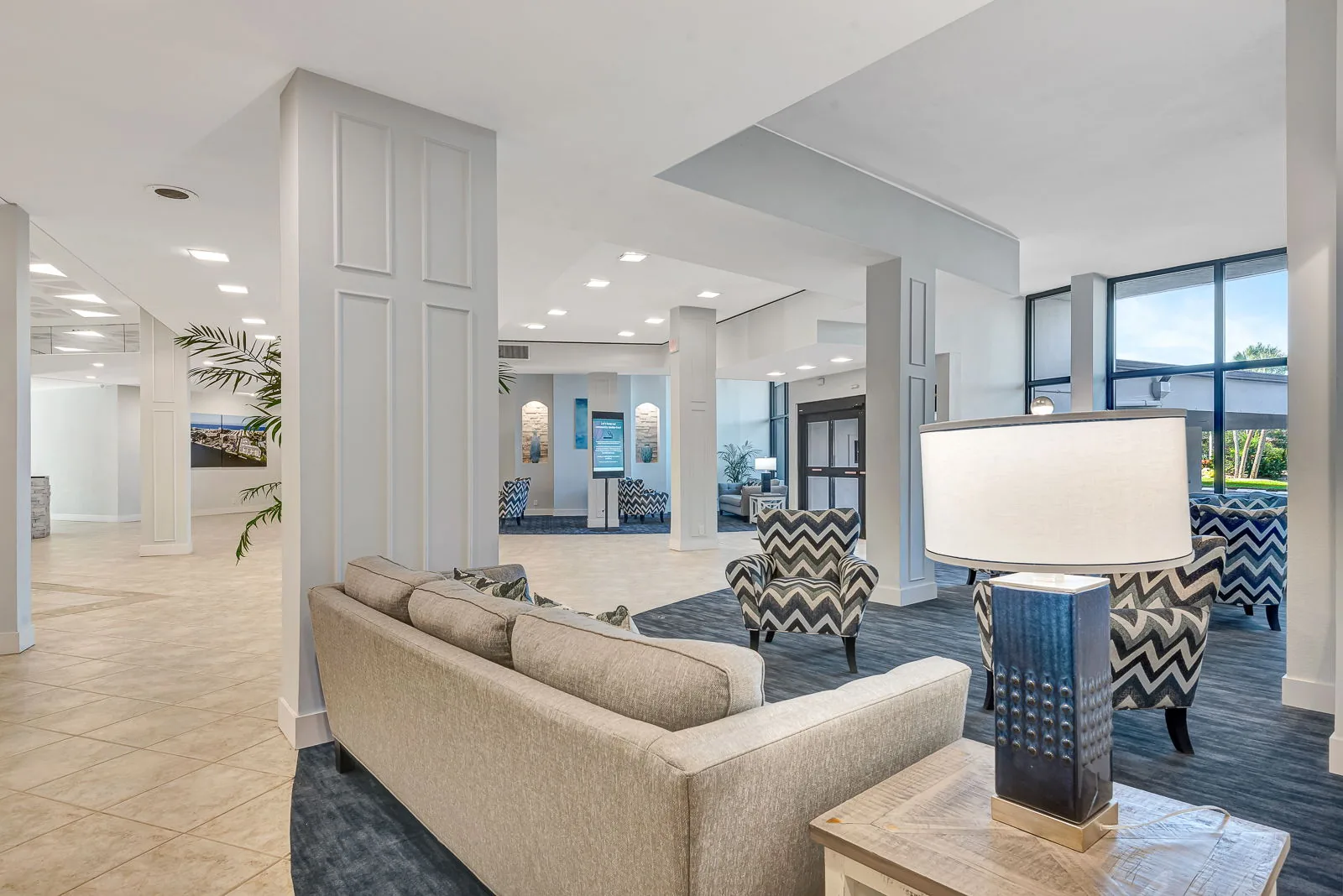 Harbor Towers – Bayfront Luxury with Pool & Tennis