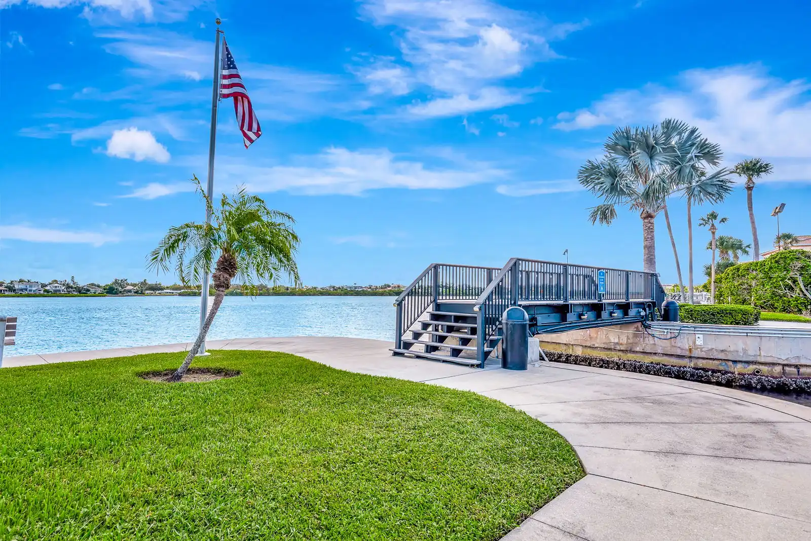 Harbor Towers – Bayfront Luxury with Pool & Tennis
